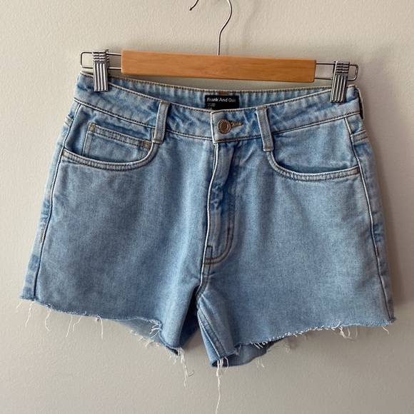 FRANK and Oak Stevie Cutoff Shorts Faded Wash Size 25 - Picture 1 of 16